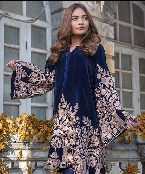 velvet maxi dress pakistani 2018