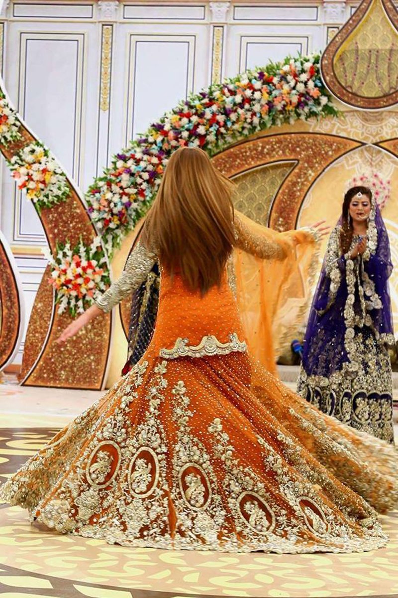 Buy Beige Bridal Lehenga, Pakistani Bridal Lehenga, Bridal Dress, Indian,  Bollywood, Southasian Bridal Lehenga Online in India - Etsy